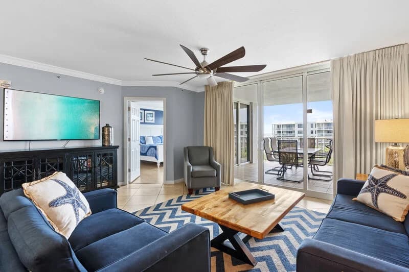 Destin West - Heron 607