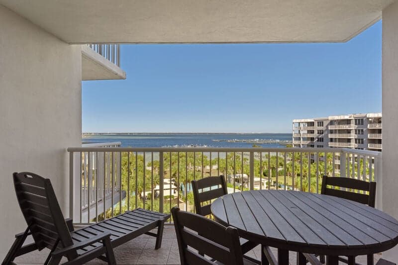 Destin West - Pelican 605