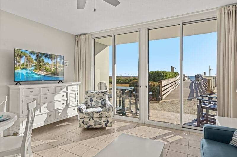 Waters Edge 115