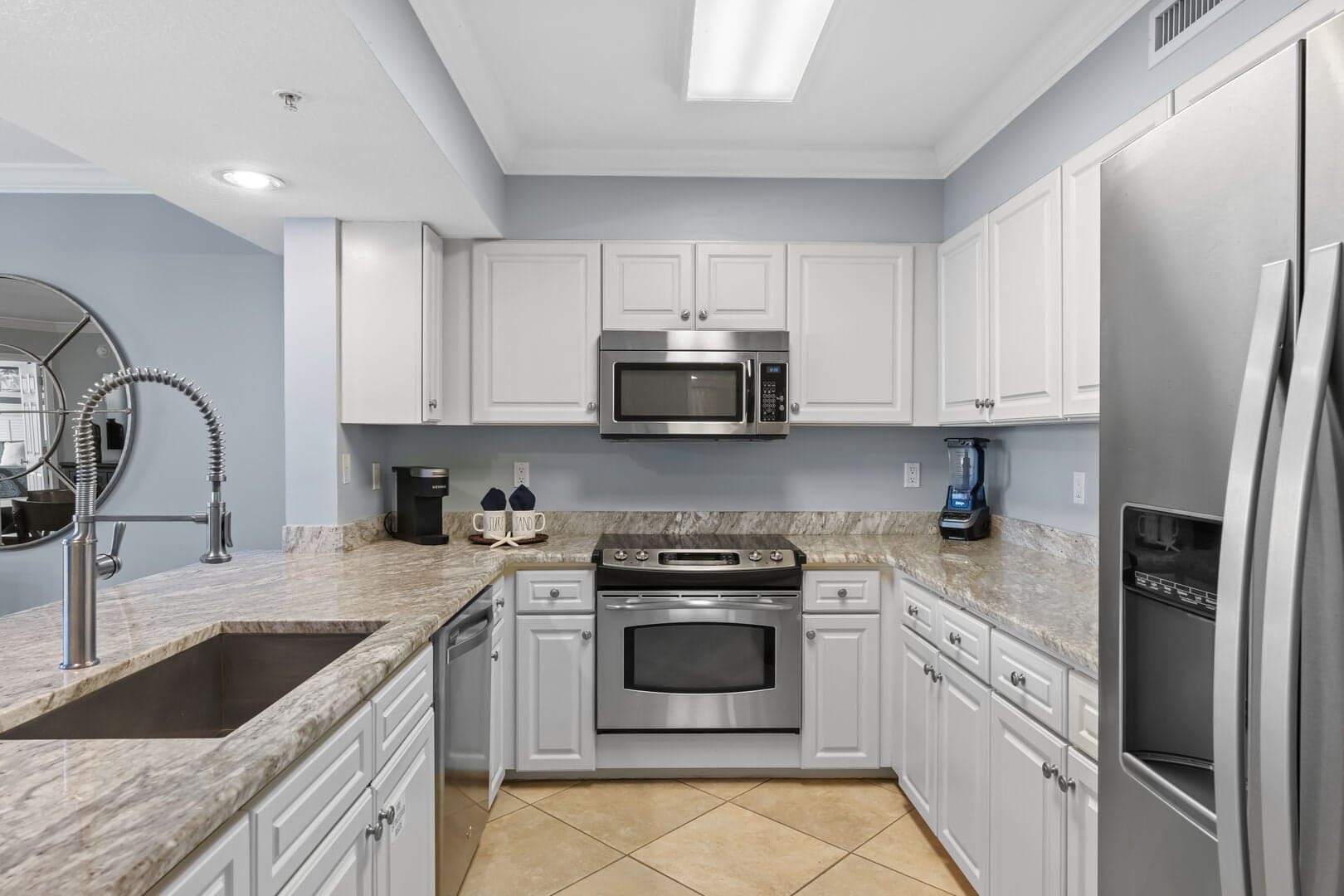 Destin West - Heron 607 photo 5
