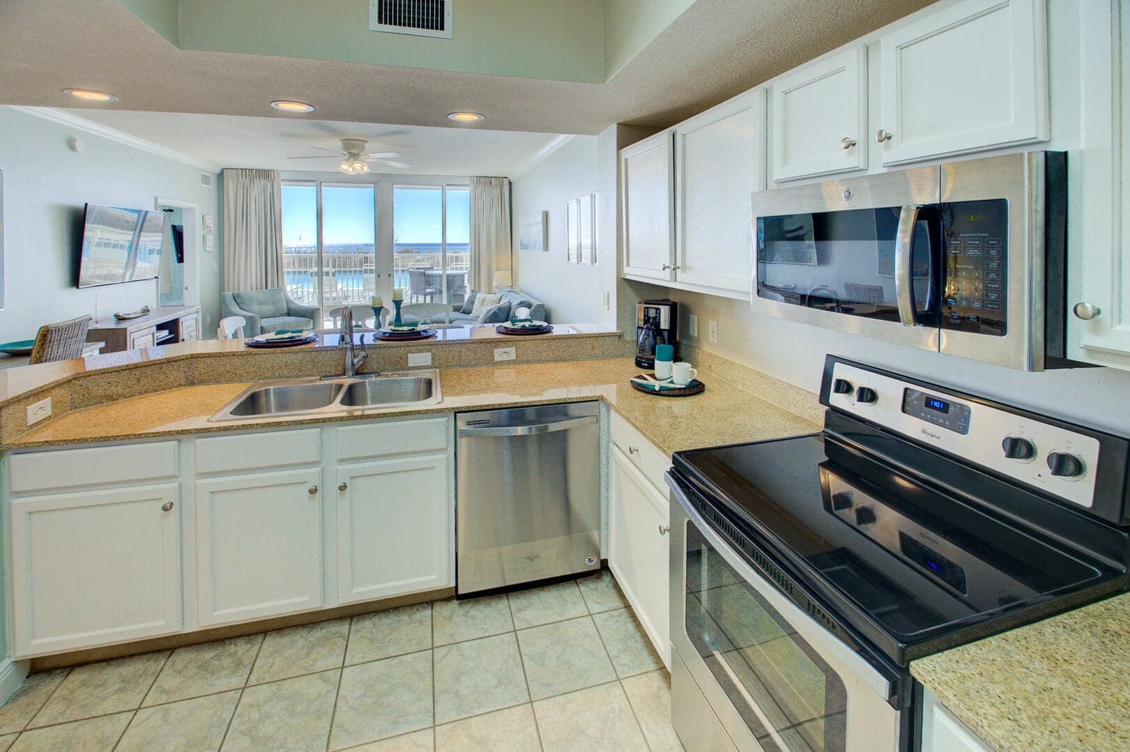 Waters Edge 111 photo 4