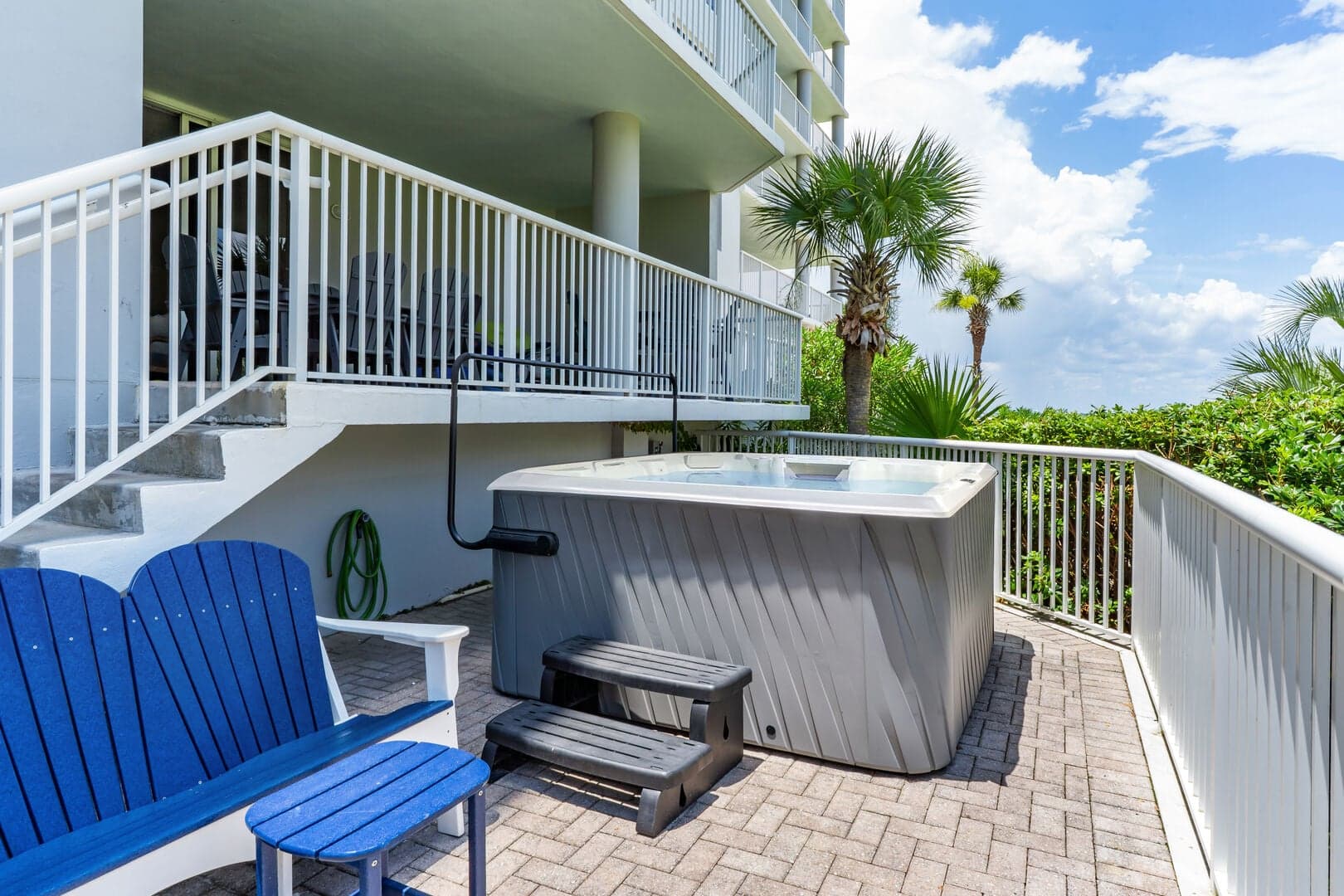 Destin West - Heron L-04 photo 3