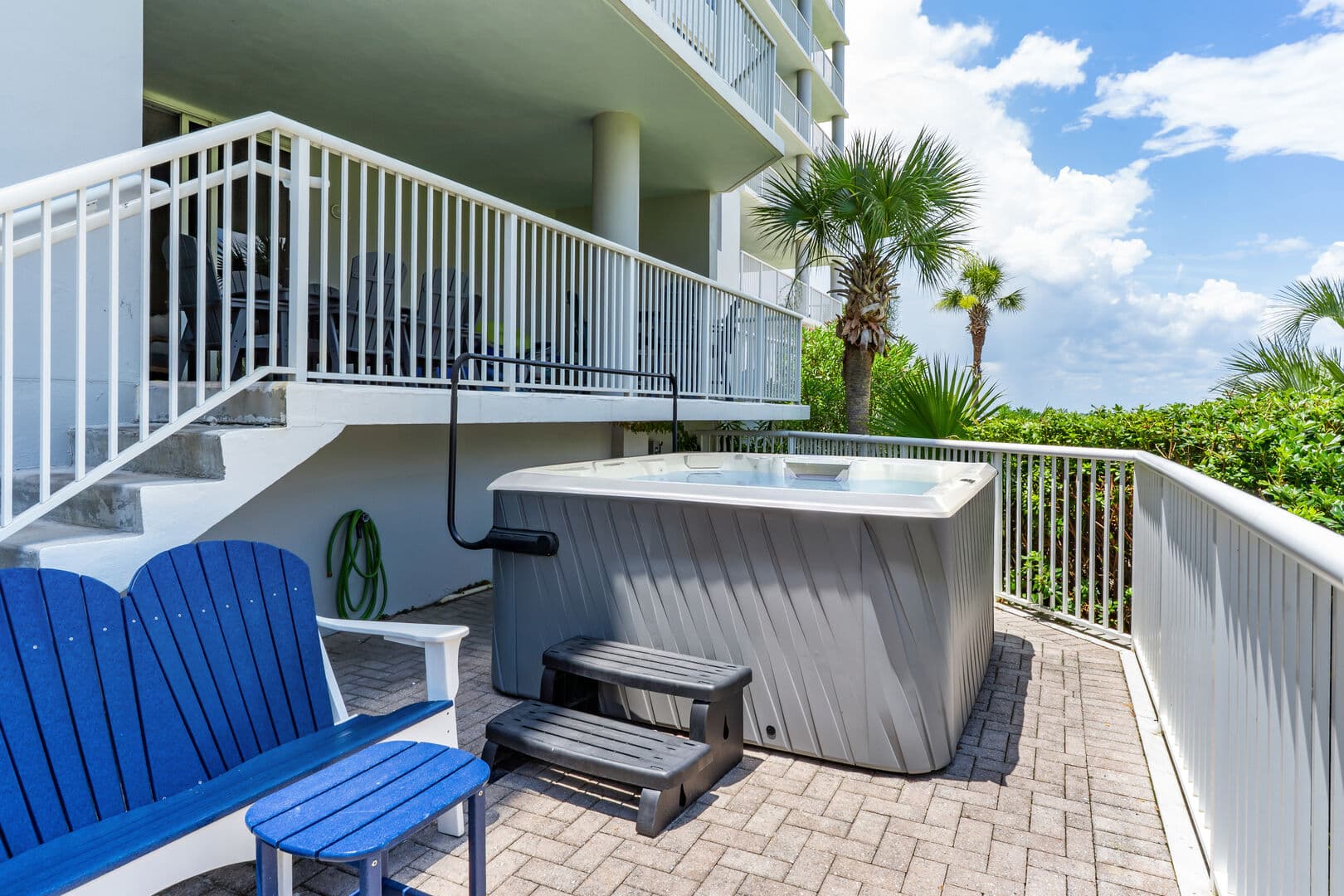 Destin West - Heron L-04 photo 3