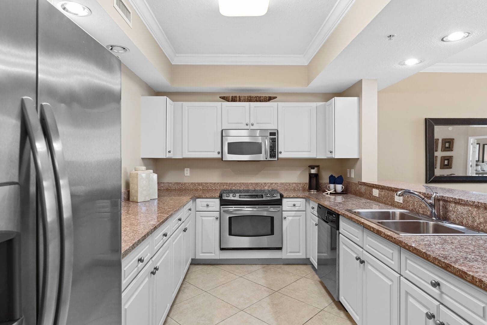 Destin West - Heron L-02 photo 5