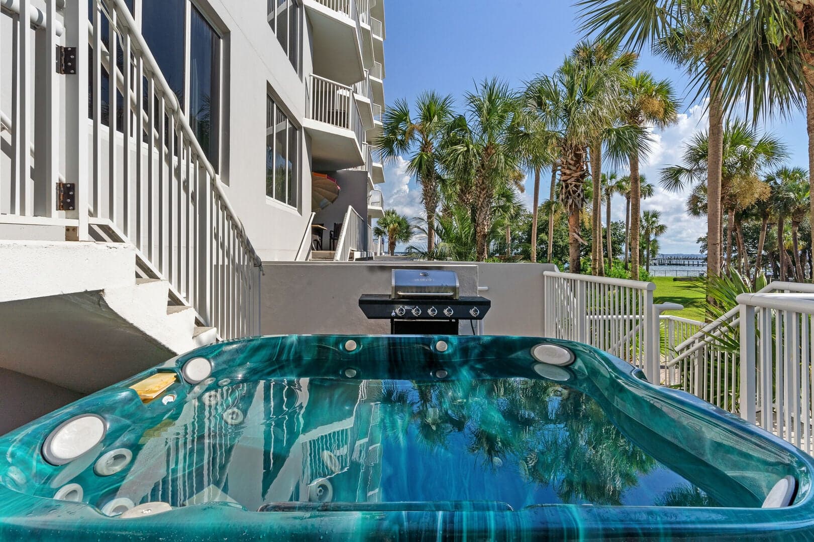 Destin West - Heron L-07 photo 4